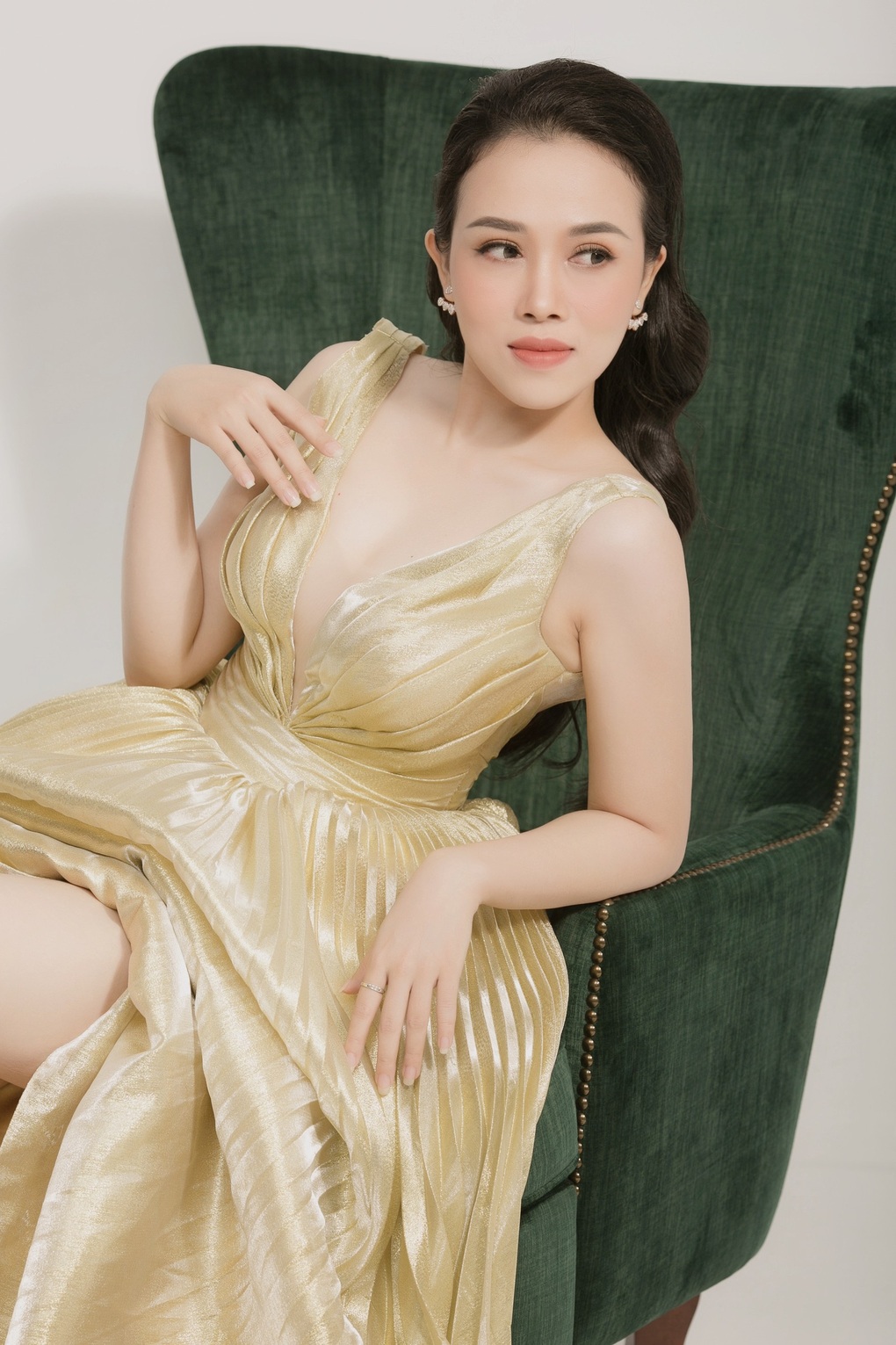 Người đẹp Thần tượng bolero tiết lộ từng bị hủy show vì từ chối đại gia - 3