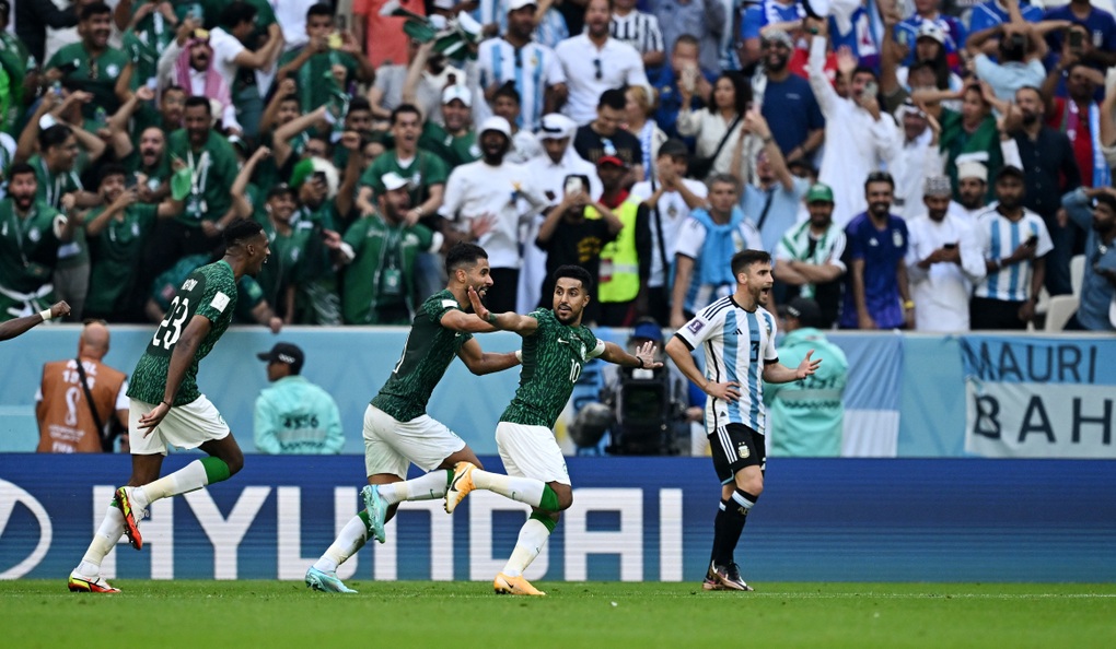 Argentina thua đau Saudi Arabia: Từ vị thế thợ săn trở thành con mồi - 1 Argentina thua đau Saudi Arabia: Từ vị thế thợ săn trở thành con mồi - 1