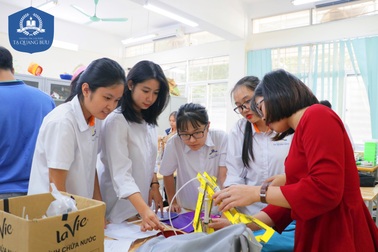 Sức mạnh giáo dục STEM trong cuộc cách mạng 4.0