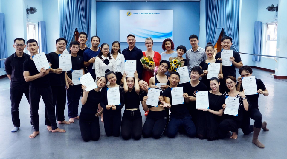 Giáo viên bộ môn nghệ thuật có thể lấy chứng chỉ quốc tế nào? - 1 Giáo viên bộ môn nghệ thuật có thể lấy chứng chỉ quốc tế nào? - 1