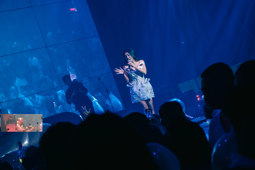 Văn Mai Hương tái xuất xinh đẹp và lôi cuốn - 3