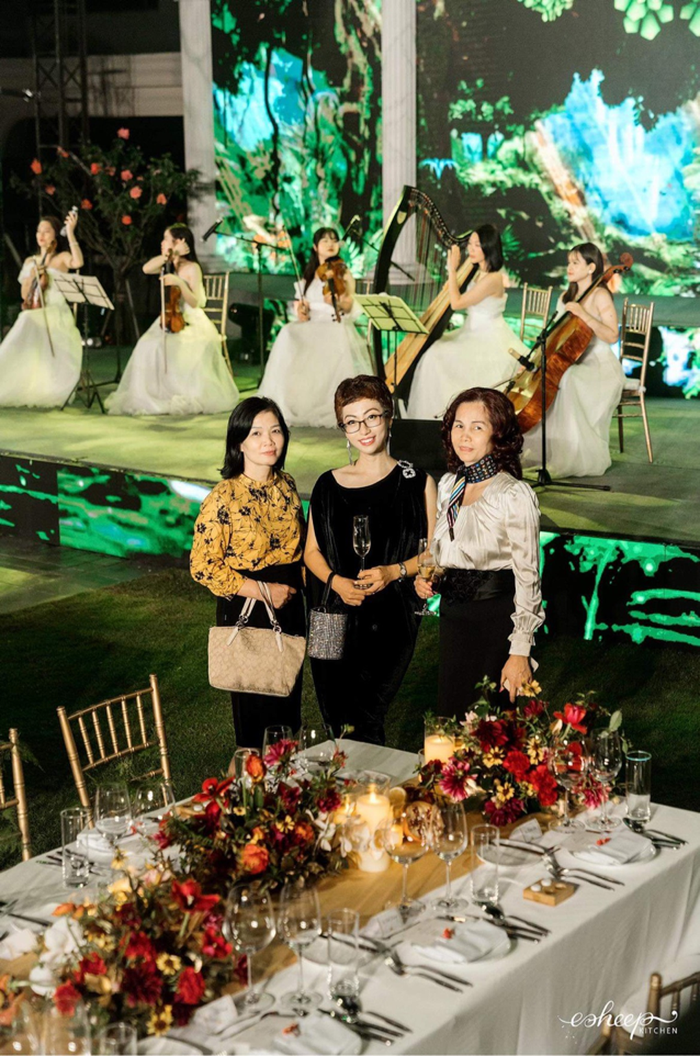 Hùng Túy ra mắt bộ sưu tập mới nhất của Versace Home tại Việt Nam - 5