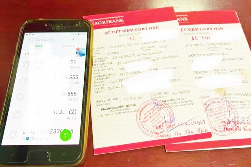 Nhân viên ngân hàng nhanh trí giúp một phụ nữ thoát bẫy lừa đảo - 1 Nhân viên ngân hàng nhanh trí giúp một phụ nữ thoát bẫy lừa đảo - 1