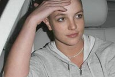 Kevin Federline vào “trại” thăm Britney