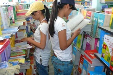 Nên có nhiều bộ sách giáo khoa hay chỉ 1 bộ?