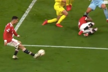 Tranh cãi gay gắt về bàn thắng "vàng" của C.Ronaldo không hợp lệ