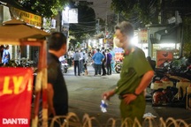 TPHCM hỏa tốc phong tỏa con hẻm ở Gò Vấp, đưa 8 người đi cách ly