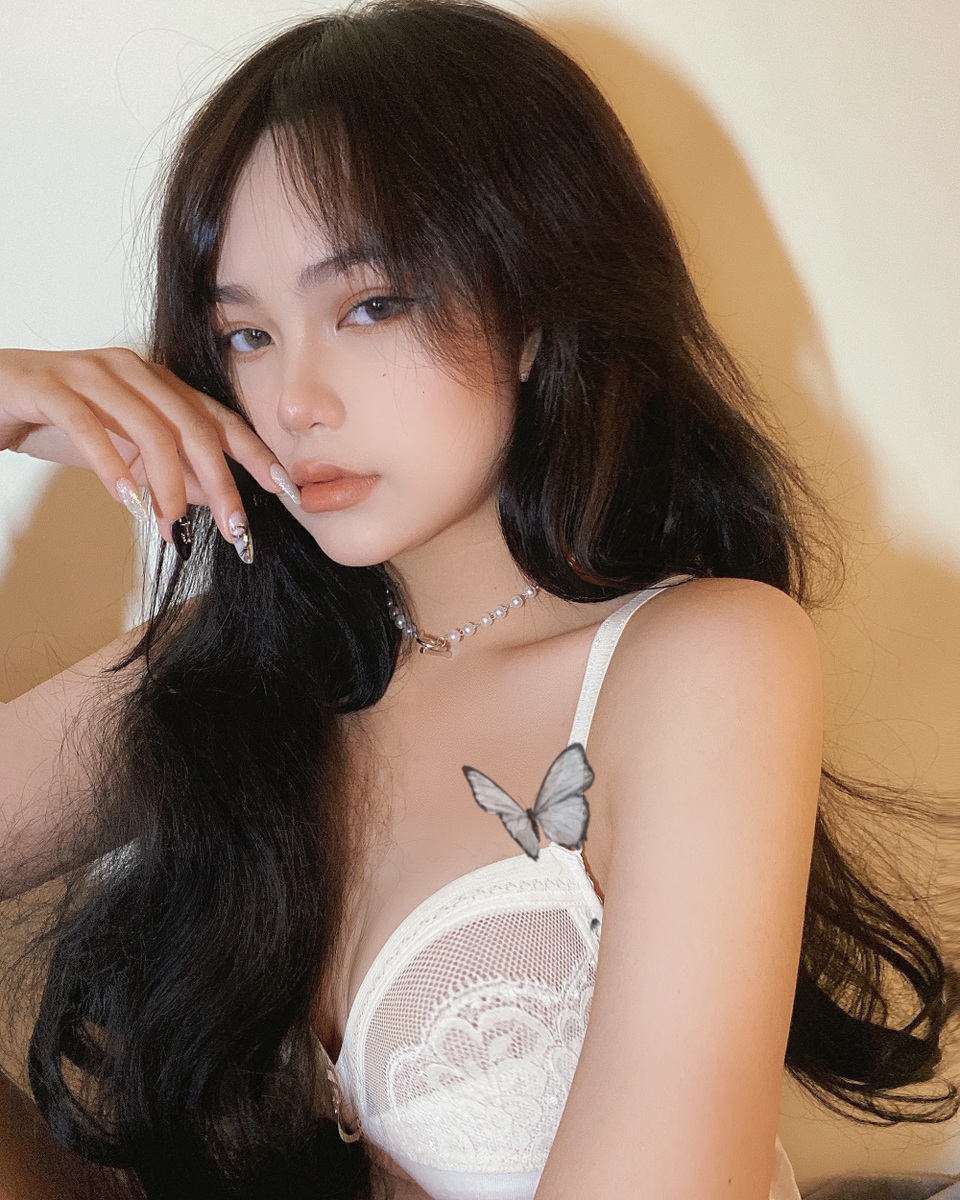 Nữ sinh Đà Lạt 19 tuổi nổi tiếng trên mạng nhờ sở hữu vòng 1 cuốn hút - 8 Nữ sinh Đà Lạt 19 tuổi nổi tiếng trên mạng nhờ sở hữu vòng 1 cuốn hút - 8