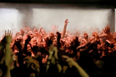 Lễ hội khỏa thân 1.000 năm vắng vẻ vì Covid-19