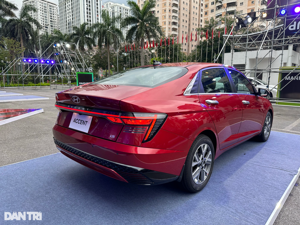 Hyundai Accent 2024 chốt giá từ 439 triệu đồng, thêm áp lực lên Toyota Vios - 2 Hyundai Accent 2024 chốt giá từ 439 triệu đồng, thêm áp lực lên Toyota Vios - 2