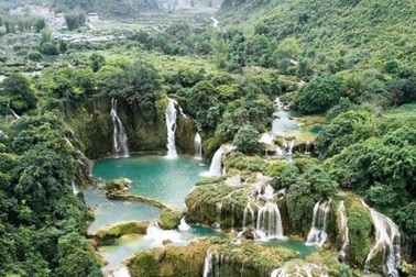 Chiêm ngưỡng vẻ đẹp "nghẹt thở" của thác nước đẹp nhất Việt Nam