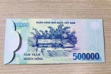 Bao lì xì “500 ngàn đồng” giá bèo; cá mặt quỷ siêu xấu giá chục triệu đồng/con
