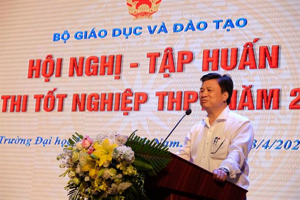 Thêm chế tài xử lý thí sinh vi phạm khu vực phòng chờ thi tốt nghiệp THPT - 3 Thêm chế tài xử lý thí sinh vi phạm khu vực phòng chờ thi tốt nghiệp THPT - 3