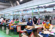 Nhiều doanh nghiệp thiếu lao động vì "sóng" Covid-19 tràn qua