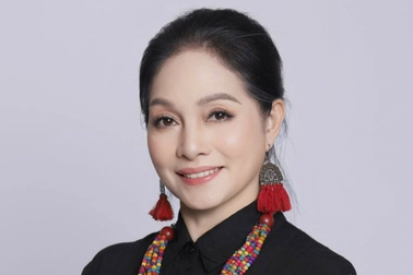 NSND Hà Thủy ngồi "ghế nóng" cuộc thi "Đỉnh cao âm nhạc"