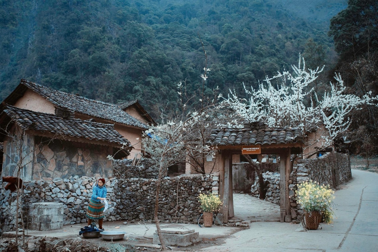 Làm phim đề tài dân tộc: Ê-kíp ngồi máy lạnh, than rằng kinh phí ít? - 3 Làm phim đề tài dân tộc: Ê-kíp ngồi máy lạnh, than rằng kinh phí ít? - 3