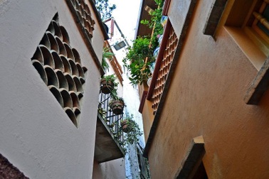 Đến nơi các cặp tình nhân xếp hàng để... hôn nhau