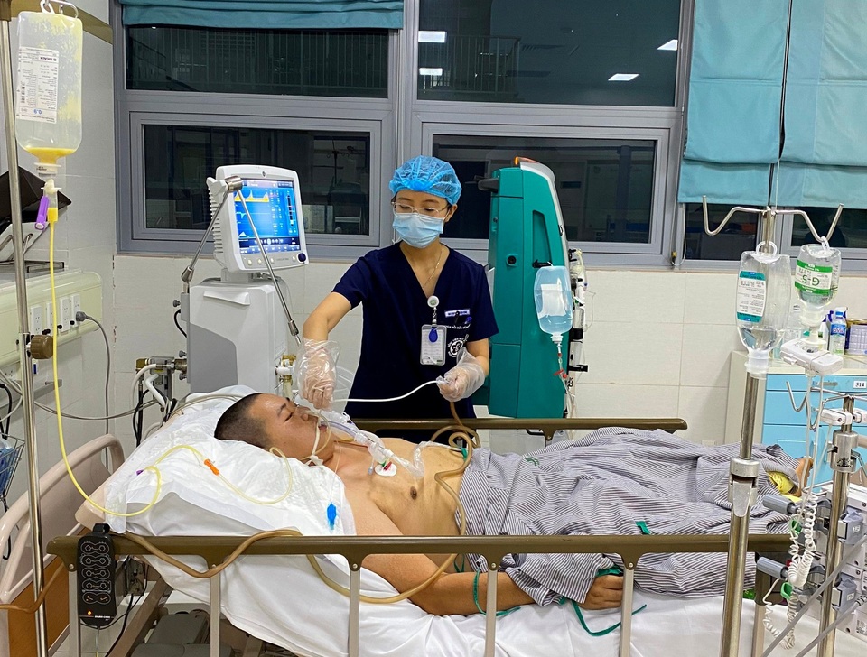 Mong mọi người dang tay cứu giúp để anh ấy còn được về với các con - 1 Mong mọi người dang tay cứu giúp để anh ấy còn được về với các con - 1