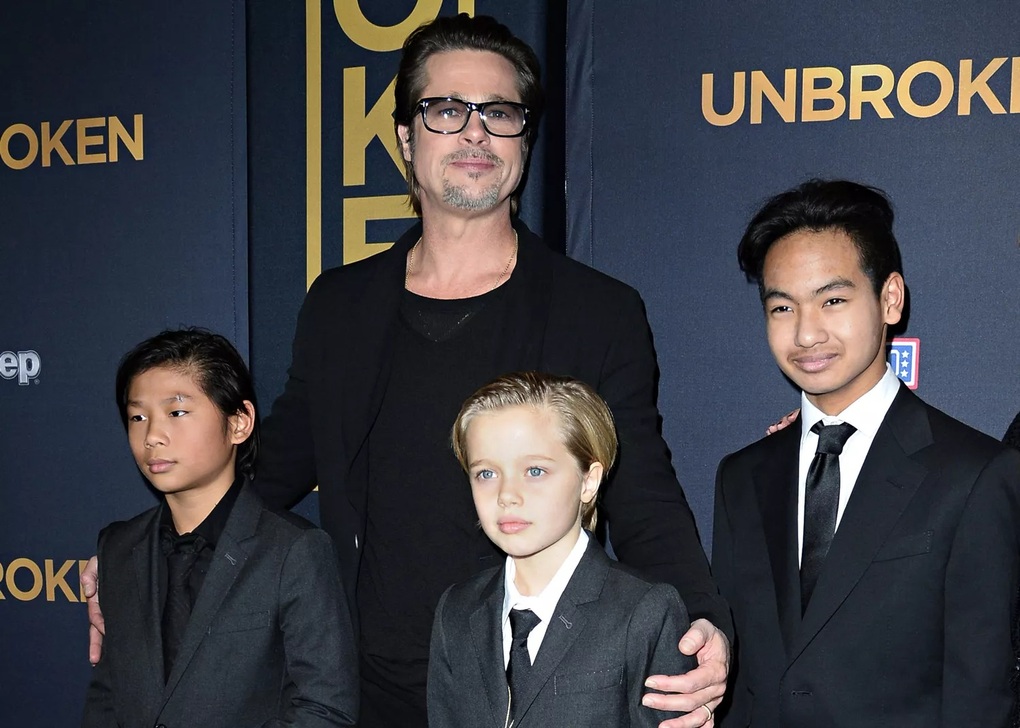 Con gái ruột của Brad Pitt tự chi tiền thuê luật sư để từ bỏ tên họ của cha - 3 Con gái ruột của Brad Pitt tự chi tiền thuê luật sư để từ bỏ tên họ của cha - 3