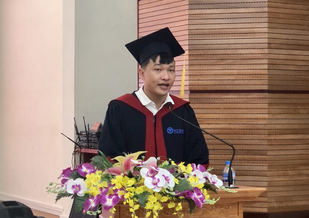 Khóa sinh viên cao đẳng nghề chất lượng cao đầu tiên tốt nghiệp - 2 Khóa sinh viên cao đẳng nghề chất lượng cao đầu tiên tốt nghiệp - 2