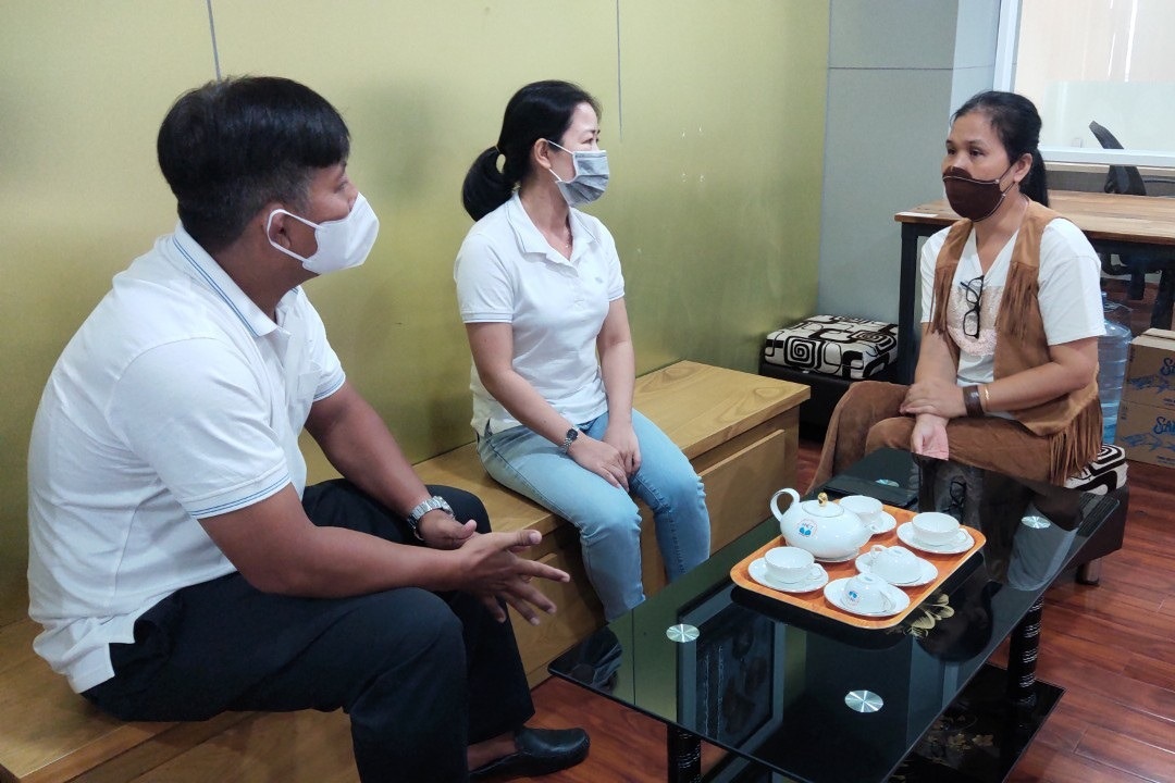 Bạn đọc có tấm lòng nhân ái cao đẹp giúp vợ chồng nghèo xây nhà khang trang - 3 Bạn đọc có tấm lòng nhân ái cao đẹp giúp vợ chồng nghèo xây nhà khang trang - 3