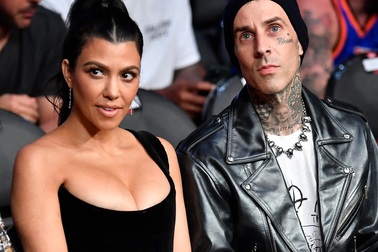 Ở tuổi 43, Kourtney Kardashian nhờ tới thụ tinh ống nghiệm để có con