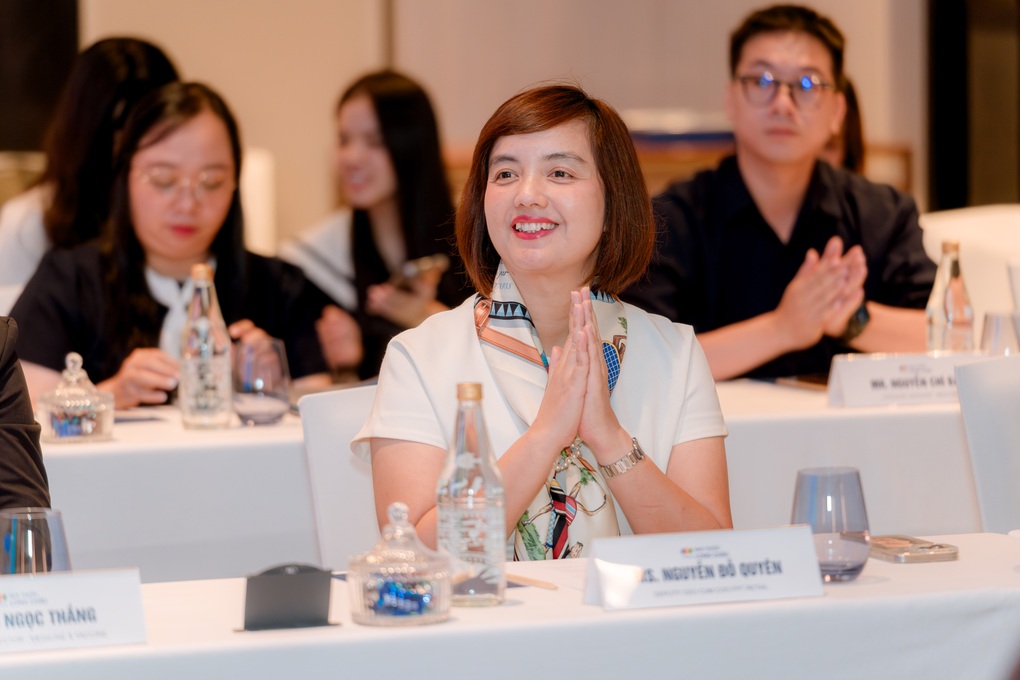 Pfizer និង Long Chau សហការពង្រឹងជំនាញសម្រាប់ក្រុមចាក់ថ្នាំ និងឱសថស្ថាន - ៣ Hợp tác Pfizer, Long Châu nâng cao chuyên môn cho đội ngũ tiêm chủng và nhà thuốc - 3