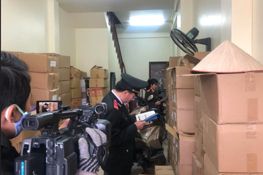 Thu giữ khoảng 40.0000 cuốn sách giả tại 2 địa điểm ở Hà Nội