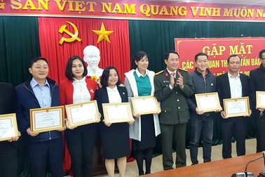 PV Dân trí được Công an tỉnh Thừa Thiên Huế khen thưởng