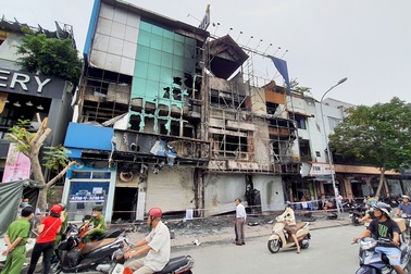 Lộ diện nghi can gây cháy chi nhánh ngân hàng lúc rạng sáng