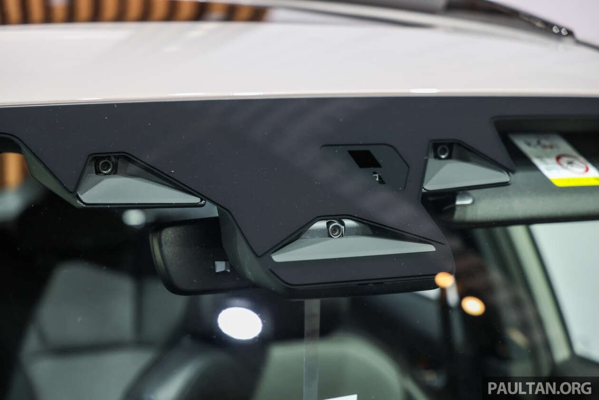 Cận cảnh Subaru Forester 2025 vừa ra mắt Đông Nam Á: Chỉ có bản máy xăng - 10 Cận cảnh Subaru Forester 2025 vừa ra mắt Đông Nam Á: Chỉ có bản máy xăng - 10