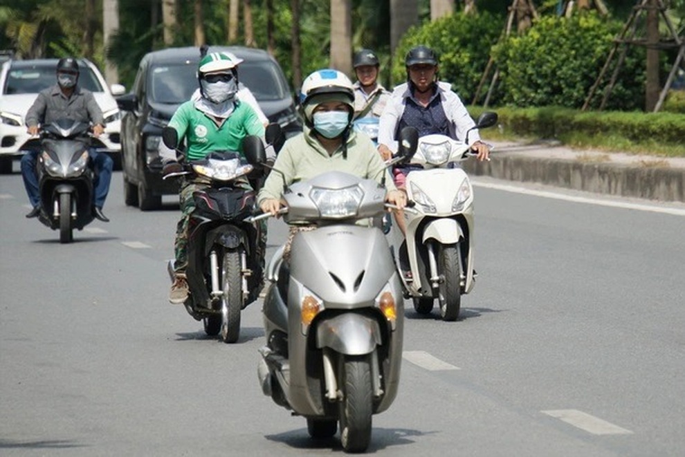 Vì sao những ngày qua miền Bắc nắng nóng ngạt thở? - 1 Vì sao những ngày qua miền Bắc nắng nóng ngạt thở? - 1