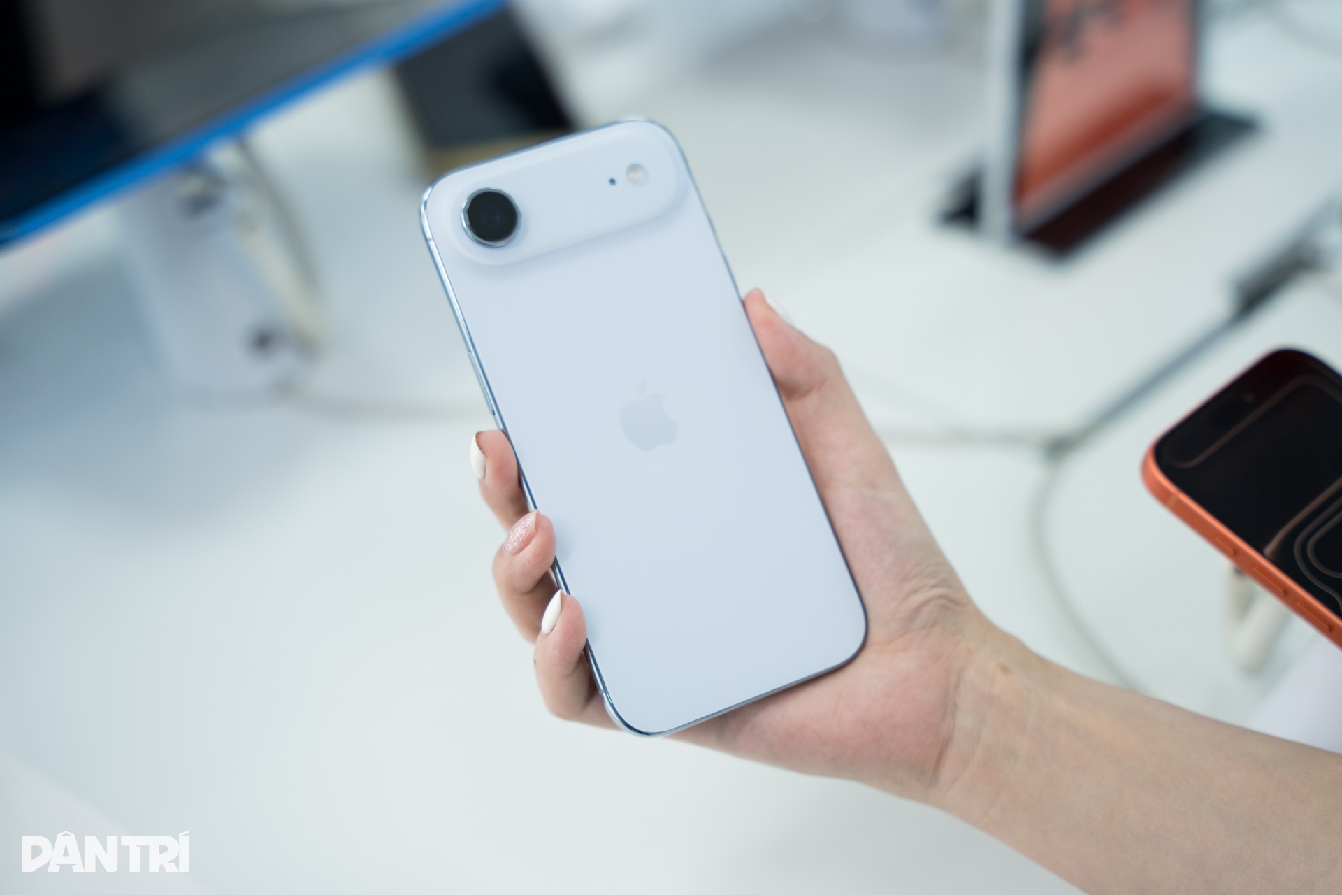 Đánh giá iPhone Air: Người dùng phải đổi gì lấy vẻ đẹp “siêu mỏng”? - 3