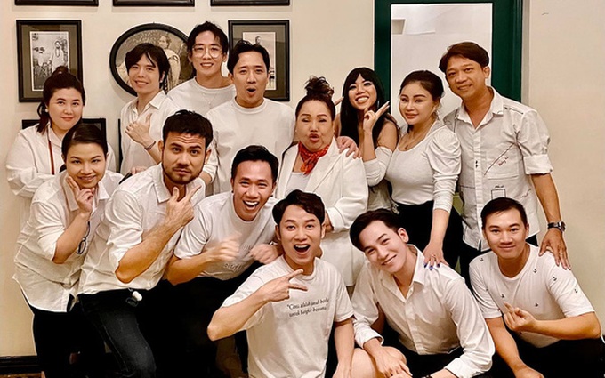 NSND Ngọc Giàu tiết lộ lí do không thể đi xa cùng hội bạn đình đám, Trấn Thành lập tức bật khóc nức nở - Ảnh 6. NSND Ngọc Giàu tiết lộ lí do không thể đi xa cùng hội bạn đình đám, Trấn Thành lập tức bật khóc nức nở - Ảnh 6.