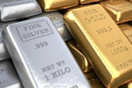 Giá bạc vượt đỉnh, "tay to" mạnh tay gom hàng