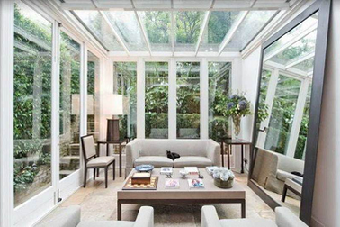 Nội thất sang trọng và hiện đại nhờ những chiếc gương