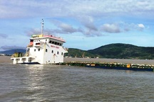 Tan hoang vịnh biển nơi bão “nuốt chửng” 10 tàu hàng, khiến 13 người chết