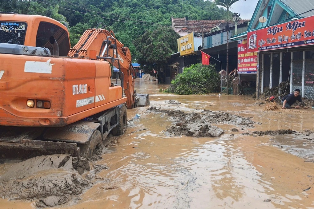 Công bố thiệt hại do bão Wipha và mưa lũ gây ra - 2 Công bố thiệt hại do bão Wipha và mưa lũ gây ra - 2