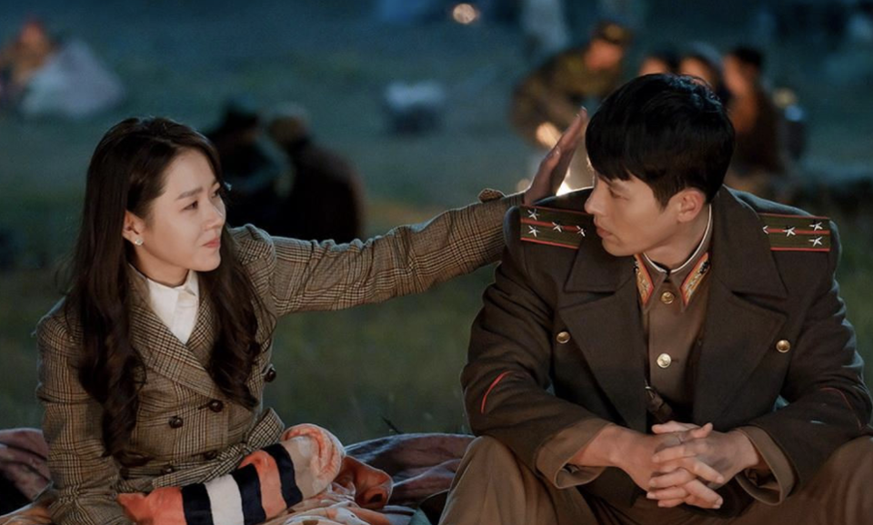 “Lịm tim” với điều ngọt ngào Hyun Bin nói về Son Ye-jin khi đóng “Hạ cánh nơi anh” - 1 “Lịm tim” với điều ngọt ngào Hyun Bin nói về Son Ye-jin khi đóng “Hạ cánh nơi anh” - 1