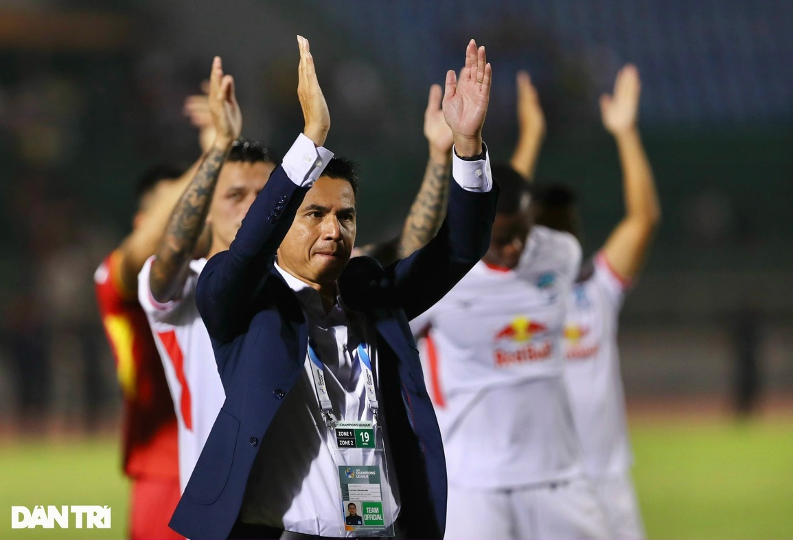 Báo Thái Lan: HA Gia Lai đá đẹp mắt, hòa tiếc nuối Sydney FC - 2 Báo Thái Lan: HA Gia Lai đá đẹp mắt, hòa tiếc nuối Sydney FC - 2
