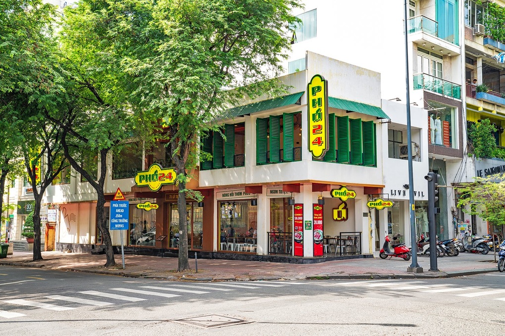 Jollibee bán lại Phở 24, doanh nghiệp Việt lại về với người Việt? - 1 Jollibee bán lại Phở 24, doanh nghiệp Việt lại về với người Việt? - 1