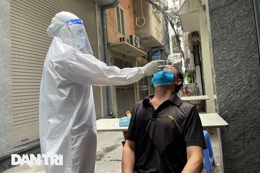 Hà Nội xét nghiệm cho 150 người tại ngõ Quỳnh do liên quan ca dương tính