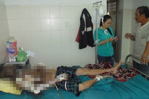 Nổ chảo dầu đang sôi, một người bỏng nặng