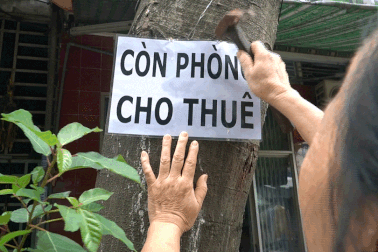 Nhiều dãy trọ, hàng quán đìu hiu khi công nhân mất việc