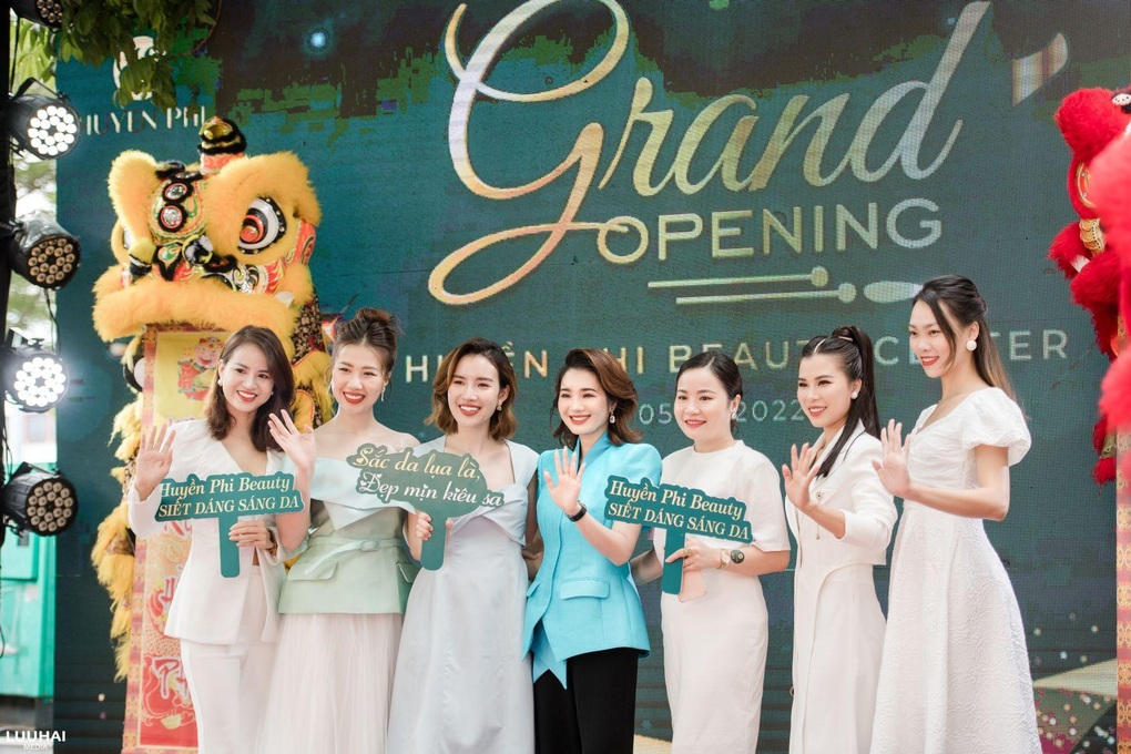 Huyền Phi Beauty Center chính thức khai trương tại Hà Nội - 3 Huyền Phi Beauty Center chính thức khai trương tại Hà Nội - 3