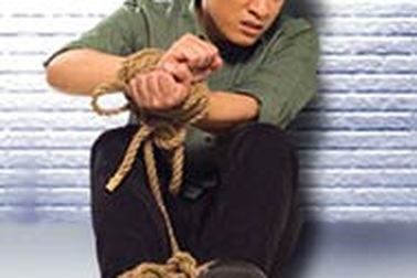 Ca sĩ... lắm chiêu!