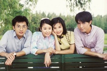 Triệu Vy và Lâm Tâm Như bị xóa sổ khỏi poster phim "Tân Dòng Sông Ly Biệt"