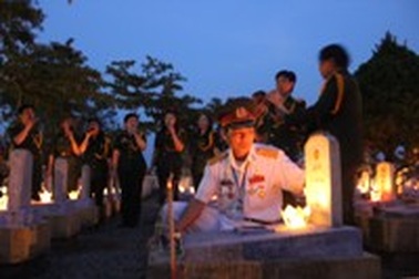 Hàng ngàn người dự đại lễ cầu siêu tri ân các anh hùng liệt sĩ