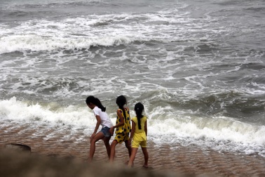 Dân hững hờ trước lệnh sơ tán tránh bão khẩn cấp của Chủ tịch tỉnh