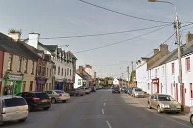 Nữ ăn xin chuyên nghiệp có 16 triệu đồng tiền mặt, lái BMW sang chảnh dạo phố